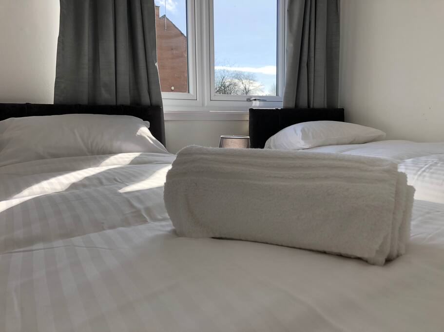 Glenrothes Central Apartment 2- One bedroom